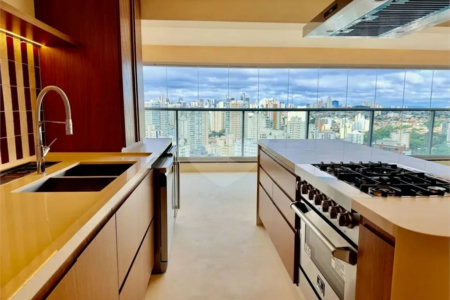 Apartamento à venda com 4 quartos, sendo 3 suítes, em Água Branca, São Paulo, SP