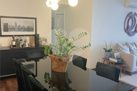 Apartamento à venda com 4 quartos, sendo 2 suítes,  em Brooklin Paulista, São Paulo, SP