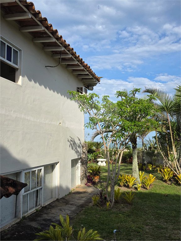 Casa à venda com 5 quartos, sendo 1 suíte,  em Praia Rasa, Armação dos Búzios, RJ