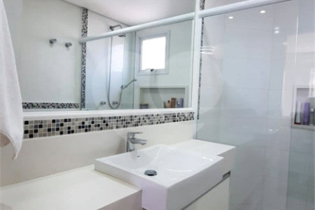 Apartamento à venda com 3 quartos, sendo 1 suíte, em Jardim Marajoara, São Paulo, SP