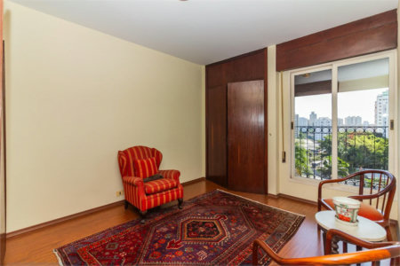 Apartamento à venda com 4 quartos, sendo 3 suítes, em Vila Andrade, São Paulo, SP