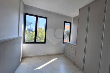Apartamento à venda com 1 quarto em Jardim das Acácias, São Paulo, SP
