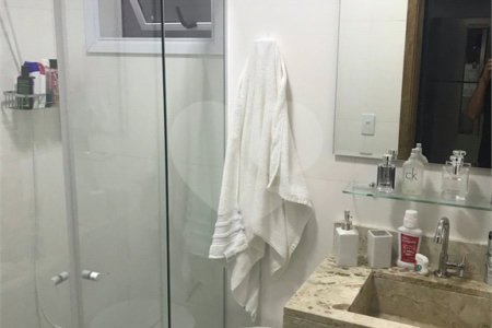 Casa à venda com 2 quartos no condomínio Guganis, São Paulo - SP