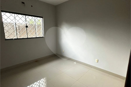 Casa à venda com 2 quartos em Jardim Ibirapuera, Ponta Porã, MS