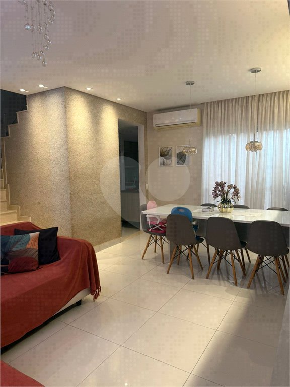 Casa à venda com 4 quartos, sendo 1 suíte, no condomínio Freguesia, Rio de Janeiro - RJ