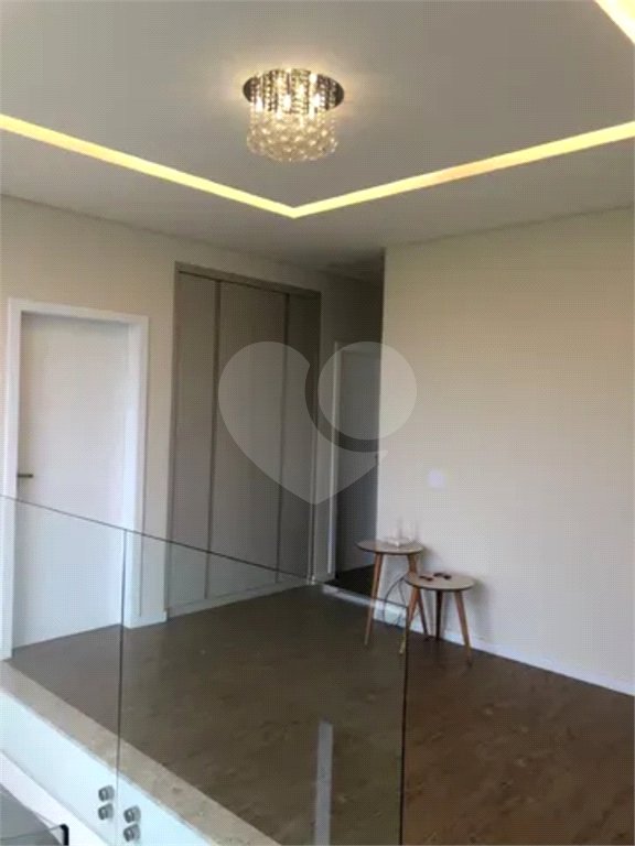 Casa à venda com 3 quartos, sendo 1 suíte,  no condomínio Alphaville 1, São José dos Campos - SP