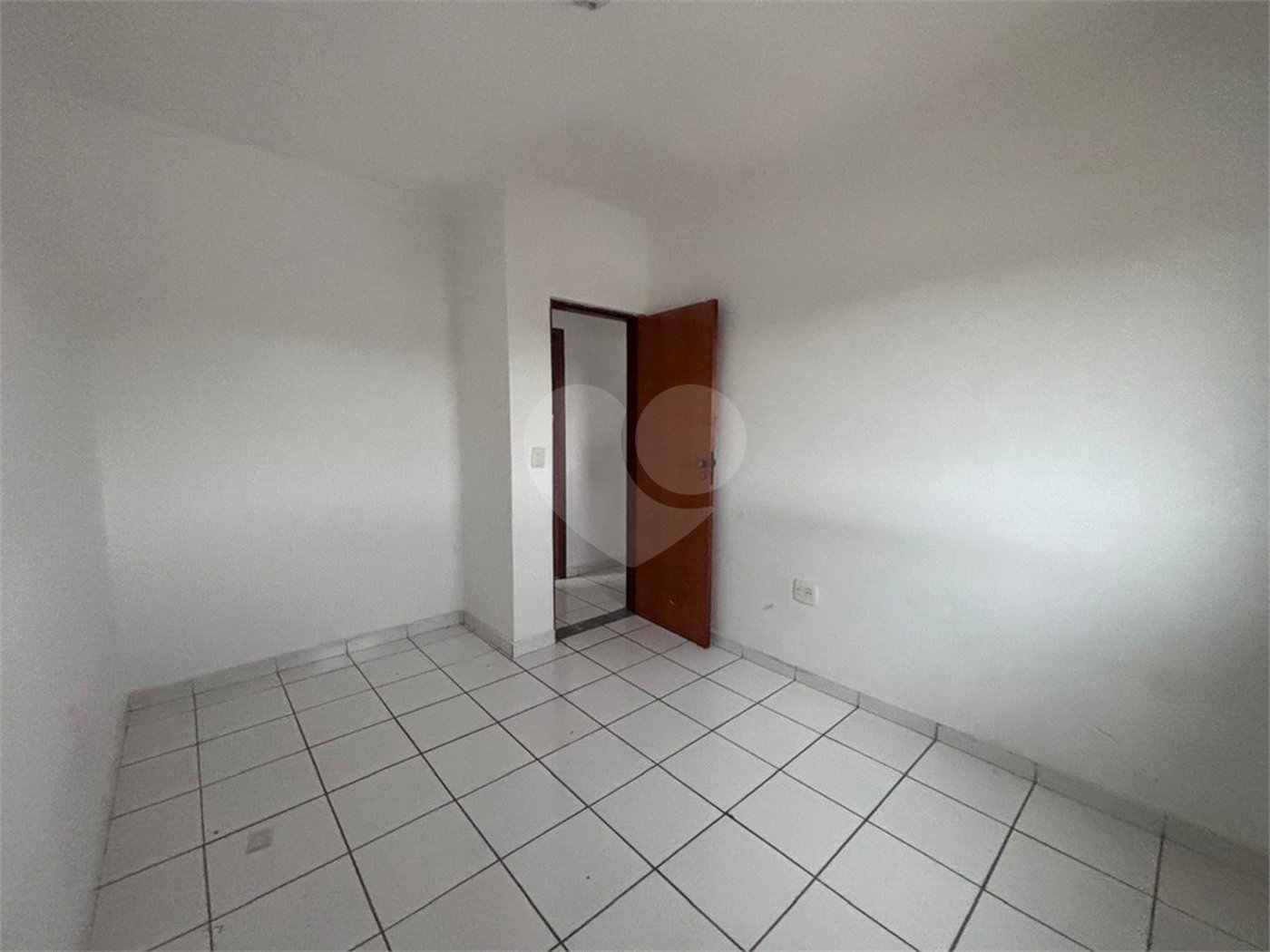 Apartamento à venda com 2 quartos, sendo 1 suíte, em Jardim Saira, Sorocaba, SP