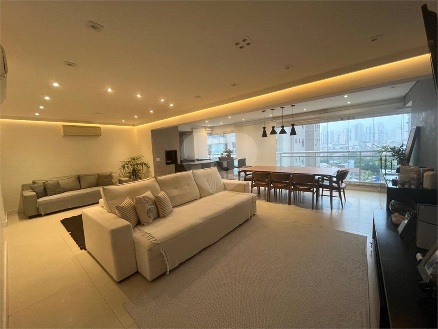 Apartamento à venda com 2 suítes em Barra Funda, São Paulo, SP