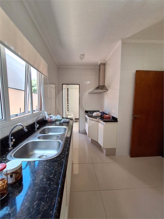 Casa à venda com 3 suítes no condomínio Bosque de Grevilea, Vinhedo - SP