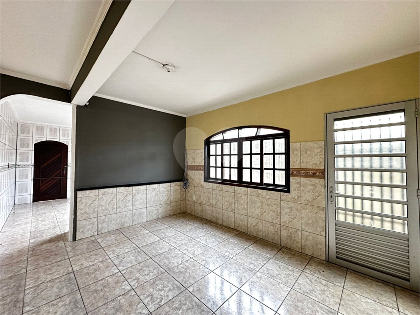 Sobrado à venda com 3 quartos, sendo 1 suíte, em Parque Suzano, Suzano, SP