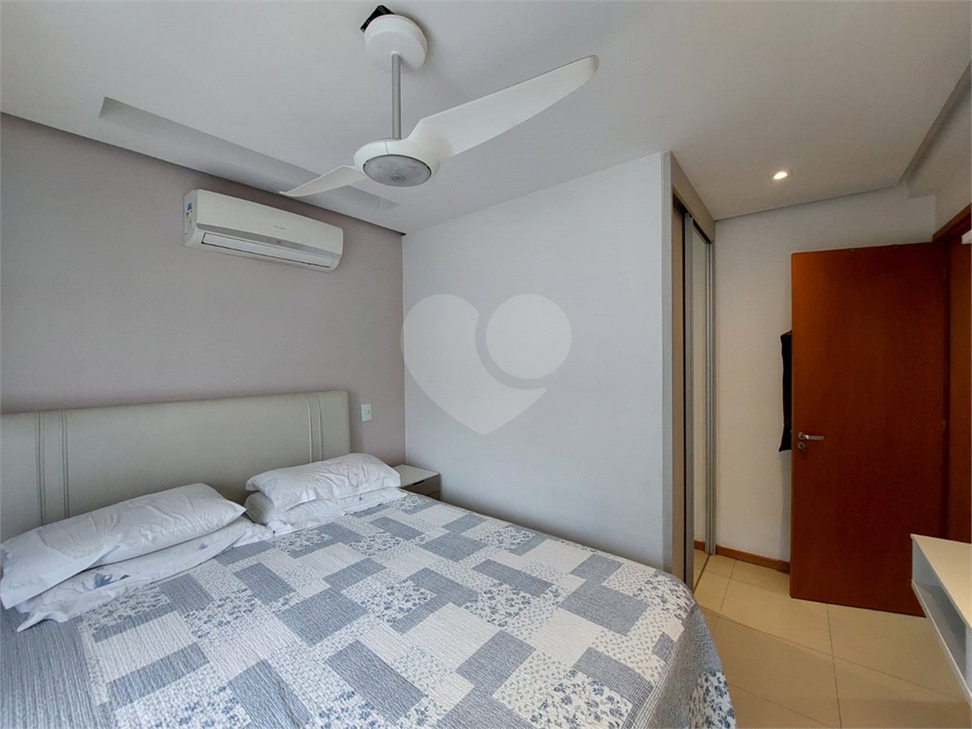 Cobertura à venda com 4 quartos, sendo 1 suíte,  em Tijuca, Rio de Janeiro, RJ