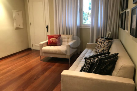 Casa à venda com 2 suítes no condomínio Vilagio Viccino, São Paulo - SP