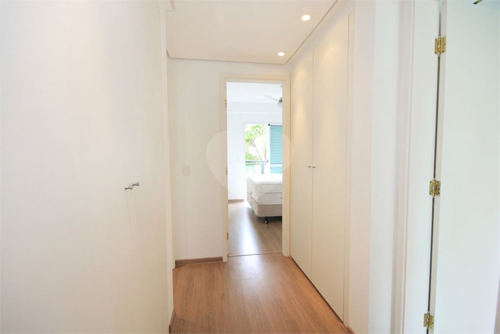 Apartamento à venda com 3 quartos, sendo 1 suíte, em Alto da Boa Vista, São Paulo, SP