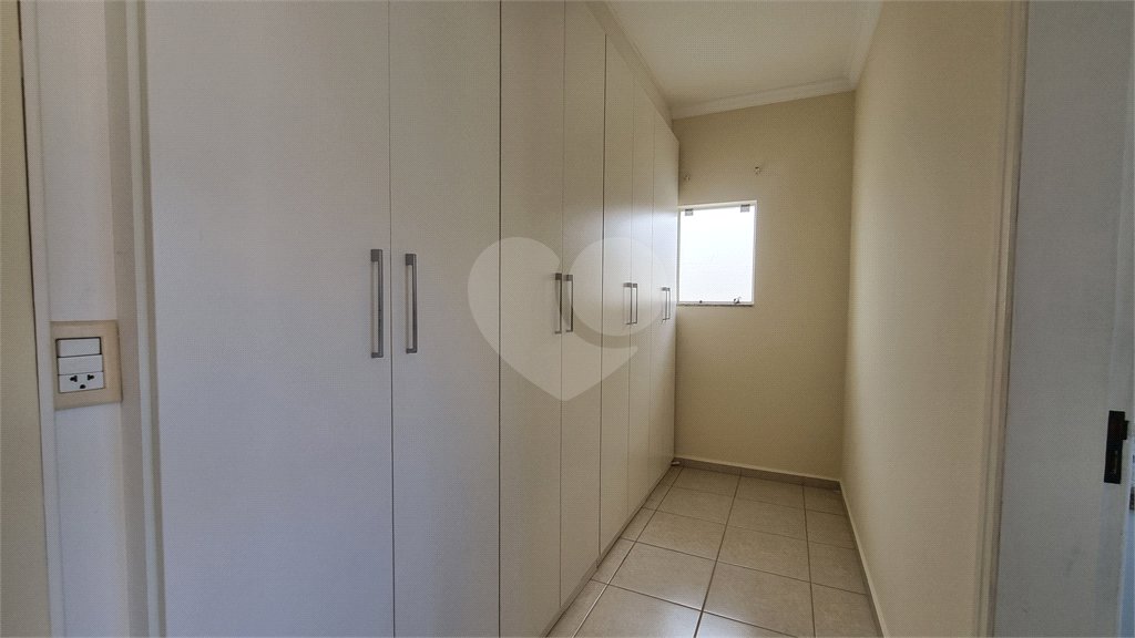 Casa à venda ou para alugar com 3 quartos, sendo 1 suíte,  no condomínio Residencial Villa dos Inglezes, Sorocaba - SP