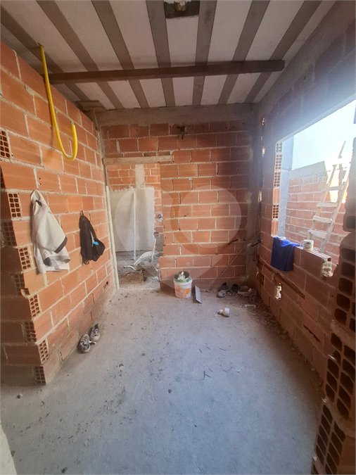 Casa à venda com 2 quartos, sendo 1 suíte,  no condomínio Campina Grande, Rio de Janeiro - RJ