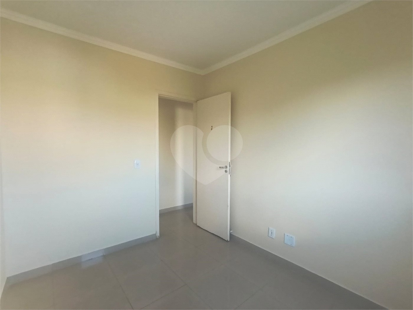 Apartamento à venda com 2 quartos em Parque Ipê, São Paulo, SP