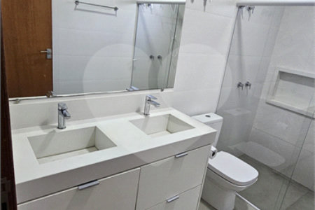 Casa para alugar com 3 suítes no condomínio Dona Lucila, Indaiatuba - SP