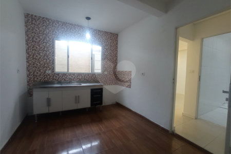 Casa à venda com 4 quartos em Vila Nivi, São Paulo, SP