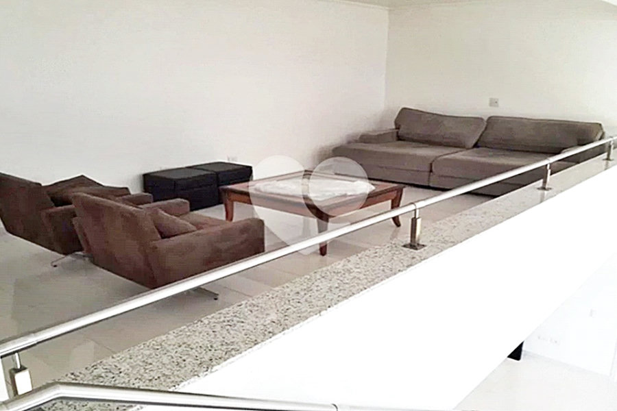 Casa à venda com 4 quartos, sendo 3 suítes, em Santana, São Paulo, SP