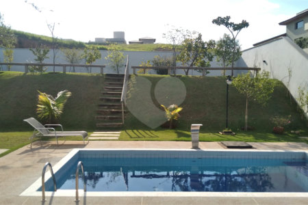 Casa à venda com 4 quartos, sendo 2 suítes, no condomínio Campos de Santo Antonio II, Itu - SP
