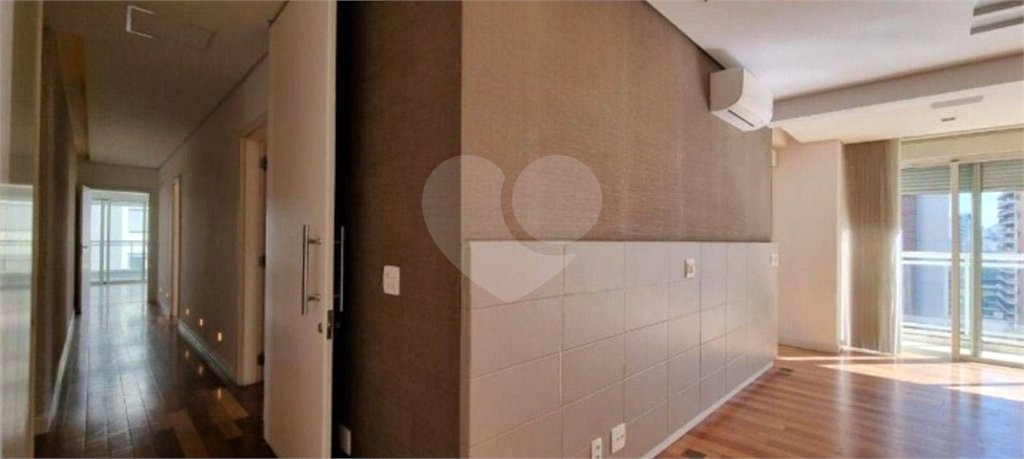 Apartamento à venda com 3 suítes em Vila Mariana, São Paulo, SP