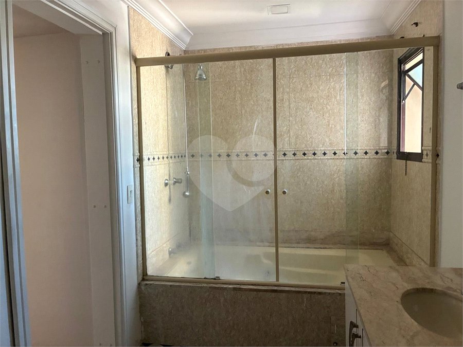 Apartamento à venda com 3 suítes em Vila Galvão, Guarulhos, SP