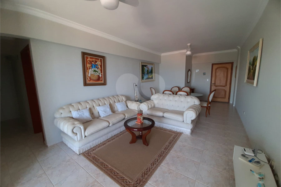 Apartamento à venda com 2 quartos, sendo 1 suíte, em Vera Cruz, Mongaguá, SP