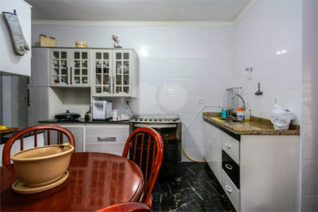 Casa à venda com 6 quartos, sendo 4 suítes, em Vila Anglo Brasileira, São Paulo, SP