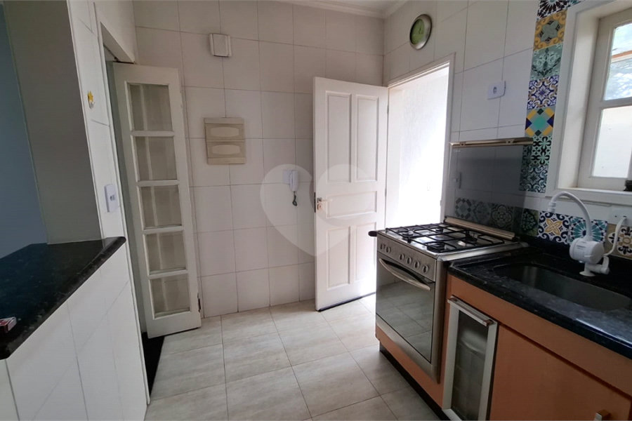 Casa à venda com 2 suítes no condomínio Village Palmas, São Paulo - SP