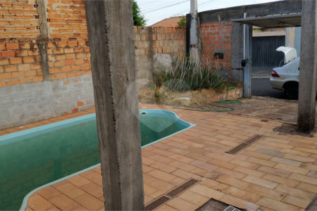 Casa à venda com 2 quartos, sendo 1 suíte, em Jardim Adalberto Frederico de Oliveira Roxo I, Araraquara, SP