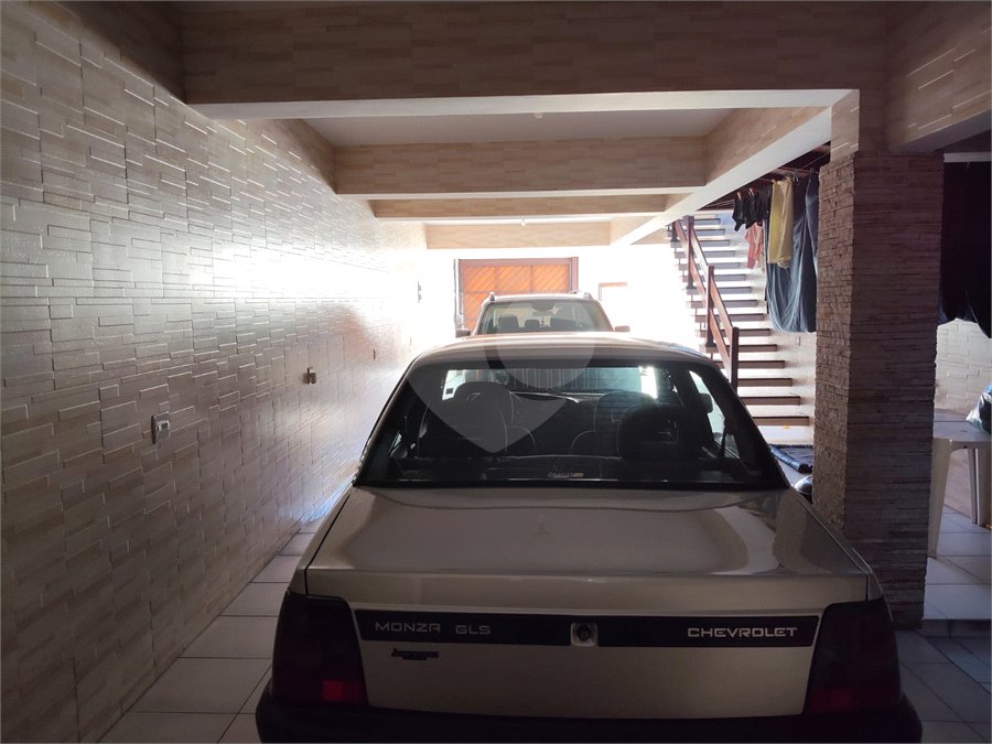 Casa à venda com 3 quartos, sendo 1 suíte, em Jardim Santa Clara, Guarulhos, SP