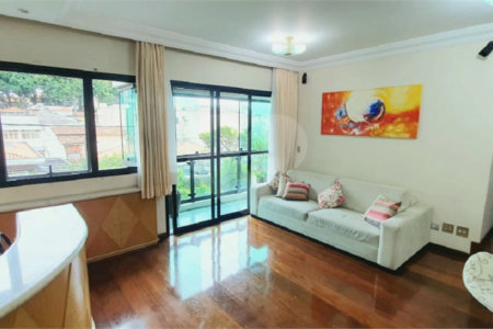 Apartamento à venda no Planalto Paulista de 147m² com 3 suítes e 3 vagas.