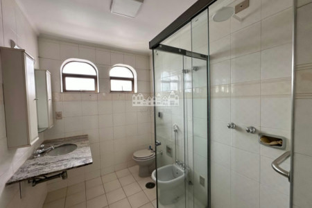 Apartamento à venda ou para alugar com 4 quartos, sendo 3 suítes, no Centro, Atibaia, SP