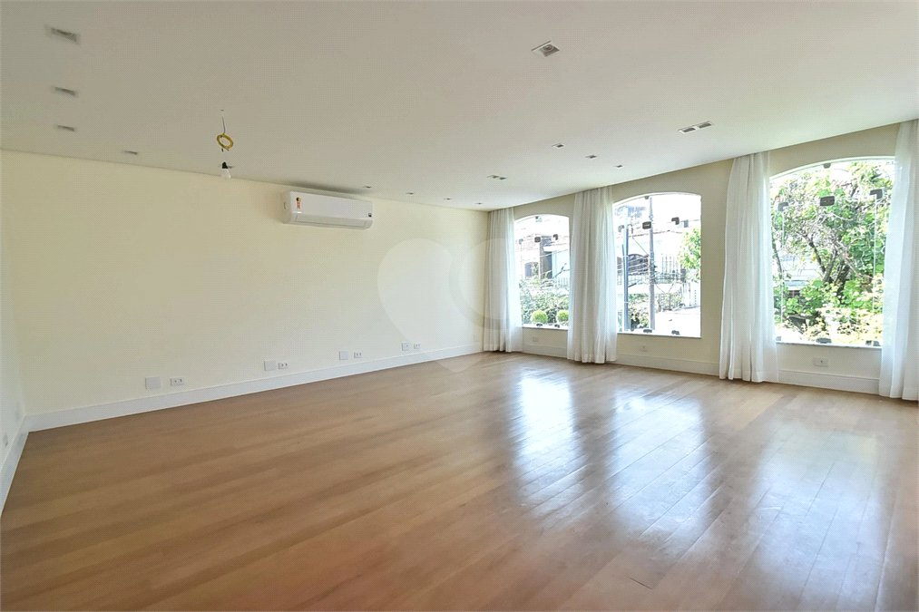 Casa para alugar com 5 suítes em Vila Mariana, São Paulo, SP