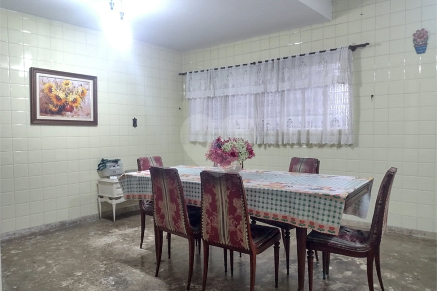 Sobrado à venda com 6 quartos, sendo 1 suíte,  em Vila Gustavo, São Paulo, SP
