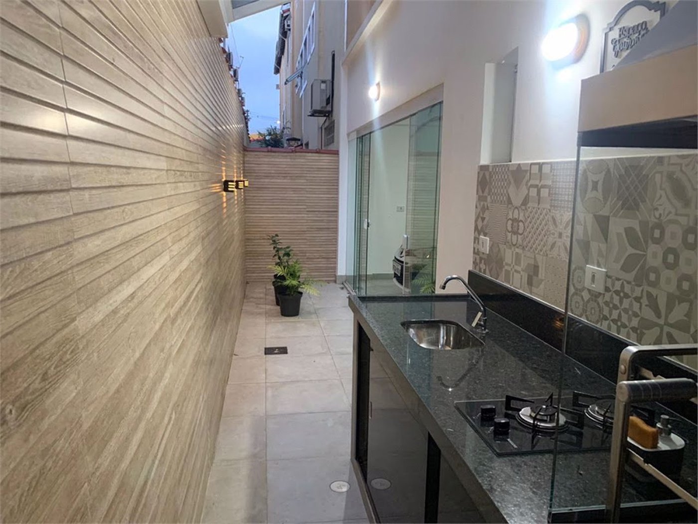 Casa Residencial à venda, Gonzaga, Santos - CA0226.