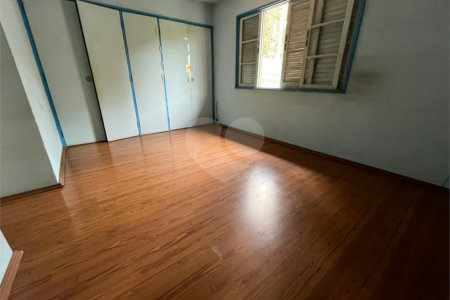 Sobrado à venda com 3 quartos, sendo 1 suíte, em Jardim Colombo, São Paulo, SP