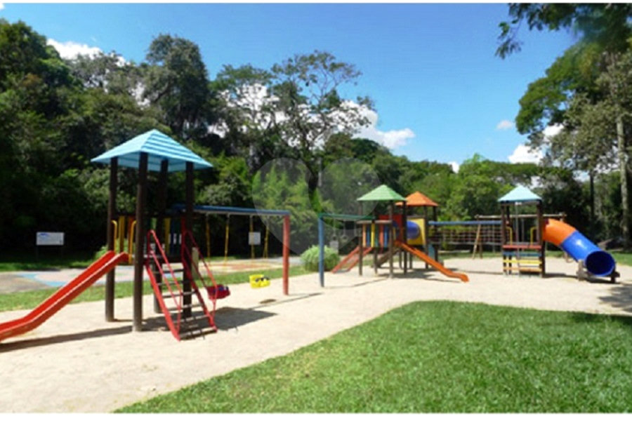 Casa à venda com 5 suítes em Canguera, São Roque, SP