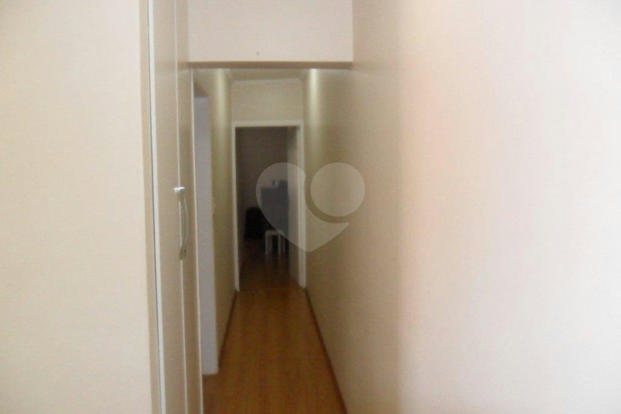 Sobrado à venda com 3 quartos, sendo 1 suíte, em Vila Romero, São Paulo, SP