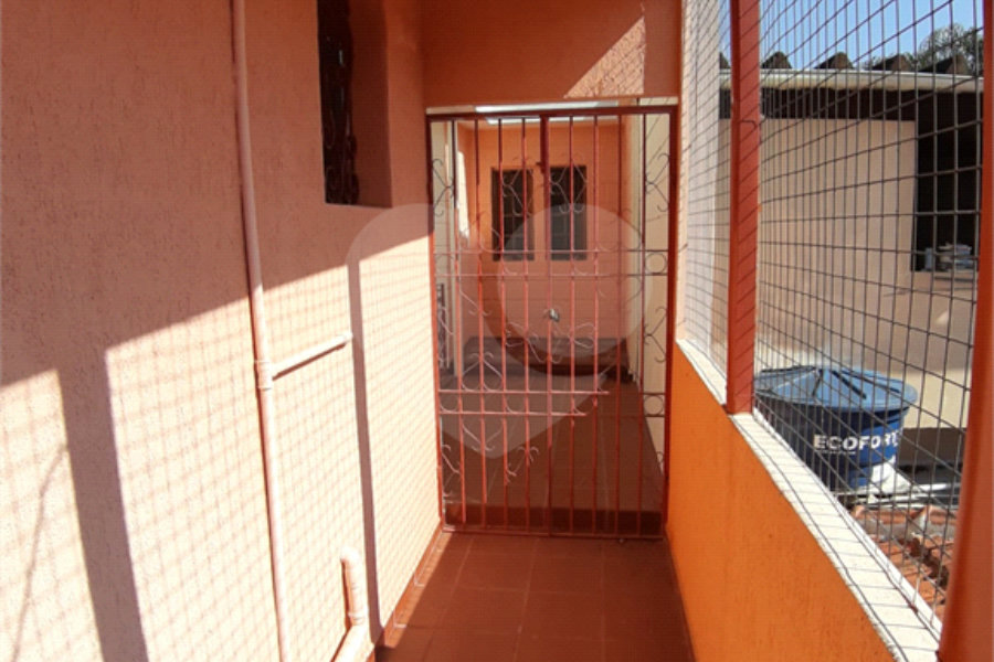 Sobrado à venda com 3 quartos, sendo 1 suíte, em Tremembé, São Paulo, SP
