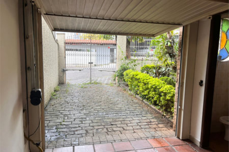 Sobrado à venda ou para alugar com 3 quartos, sendo 1 suíte, em Jardim Leonor Mendes de Barros, São Paulo, SP
