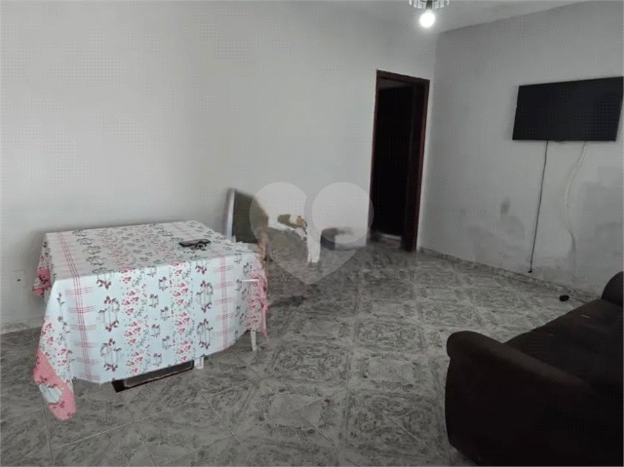 Casa à venda com 3 quartos em Vila Bela Flor, Mogi das Cruzes, SP