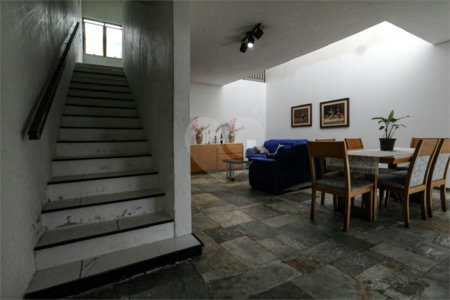 Casa à venda ou para alugar com 3 quartos, sendo 2 suítes,  no Centro, Mogi das Cruzes, SP