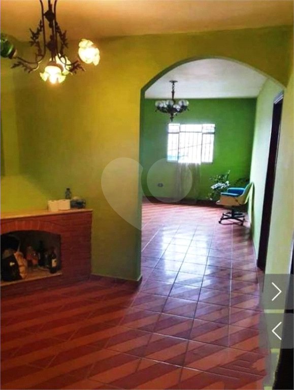 Casa de Vila à venda com 3 quartos em Jardim São Roque, São Paulo, SP