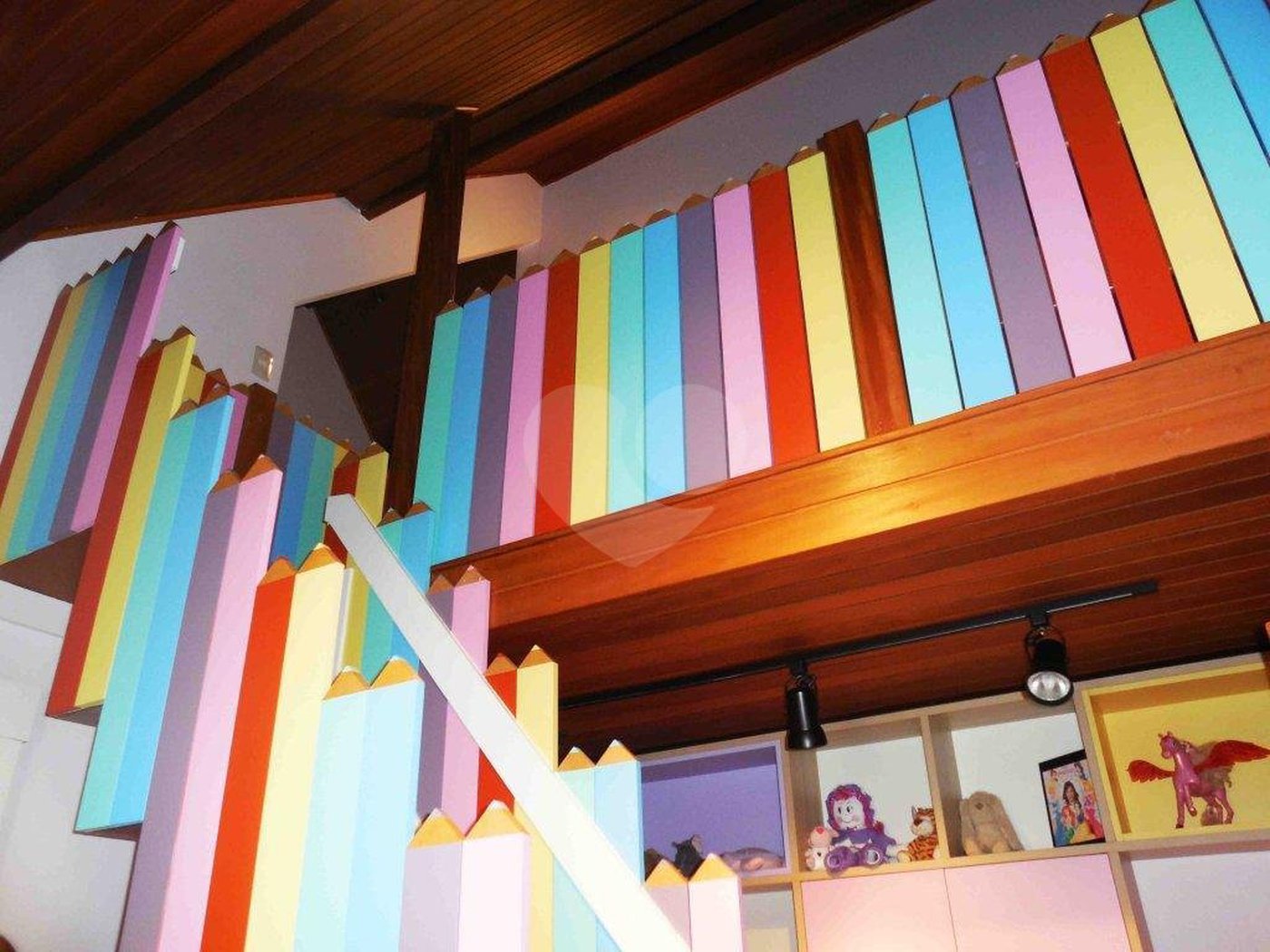 Casa à venda com 4 suítes no condomínio Vilaggio Monte Alegre, São Paulo - SP