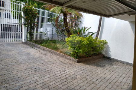 Sobrado à venda com 4 quartos, sendo 2 suítes, em Jardim Franca, São Paulo, SP