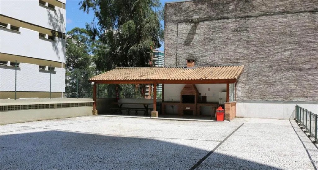 Apartamento à venda com 2 suítes em Vila Andrade, São Paulo, SP