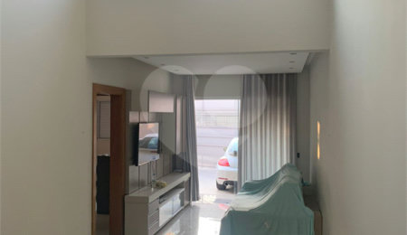 Casa à venda com 2 quartos, sendo 1 suíte,  em Nova Cerejeira, Atibaia, SP