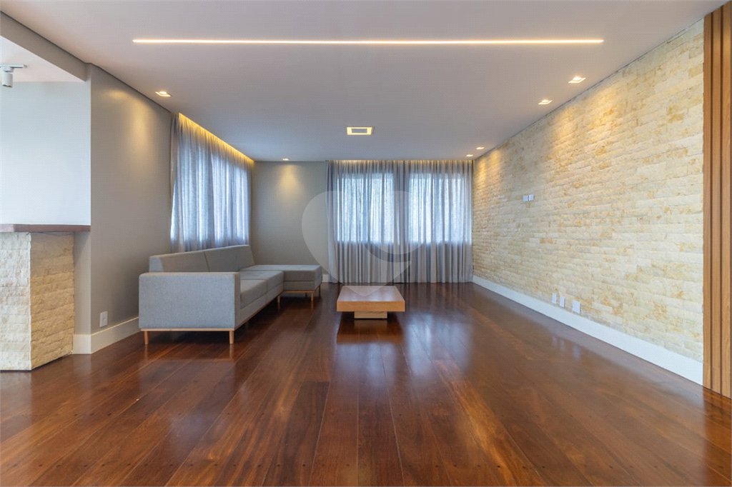 Apartamento à venda com 4 suítes em Vila Sofia, São Paulo, SP