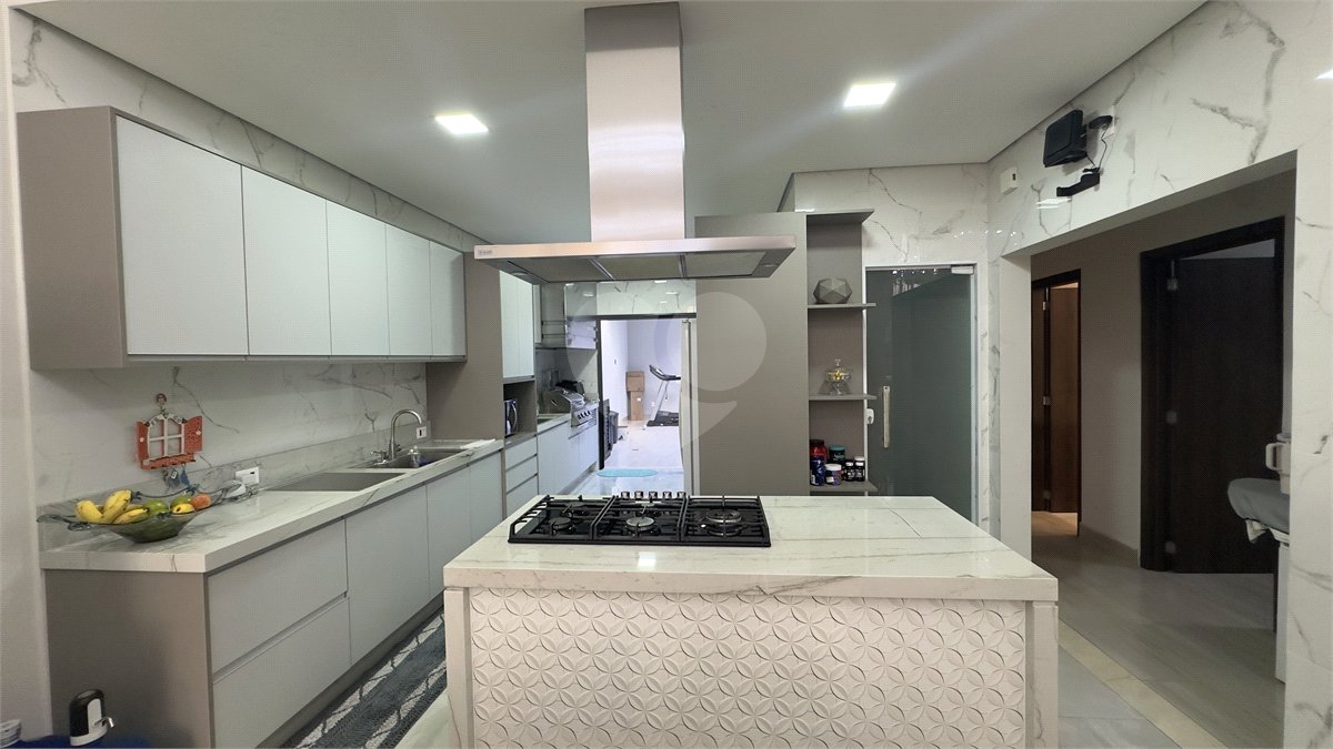 Casa à venda com 3 quartos, sendo 1 suíte, no condomínio Jardim Residencial Dona Maria José, Indaiatuba - SP
